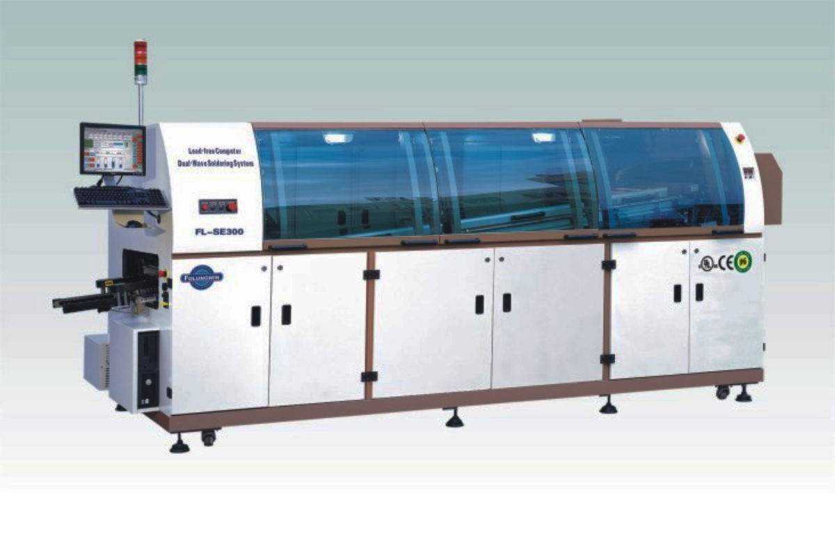 Lead-free dual-wave soldering machine (Folungwin FL-SE300) with operator control screen and inspection window